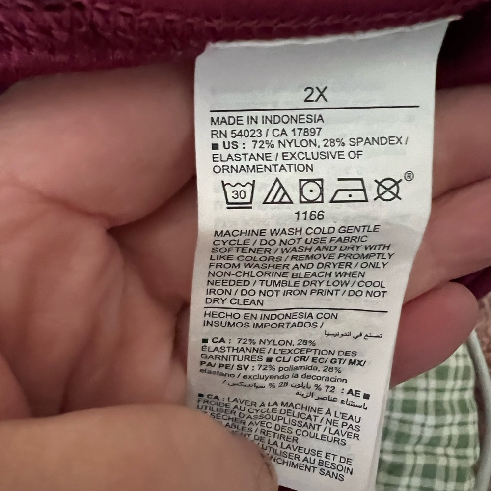 Old Navy Active 2X Red Light Compression Shine Workout Leggings - Picture 9 of 14